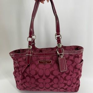 Coach Burgundy Red Signature Gallery Tote NoF15146